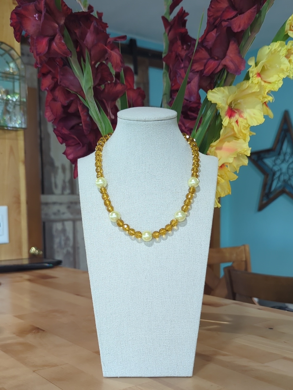Crystal Necklace Gold Tone with Faux Pearls & Magnetic Clasp- 16"
